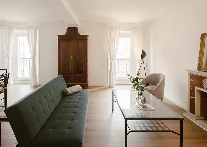 Via Francesco Crispi Private Apartment